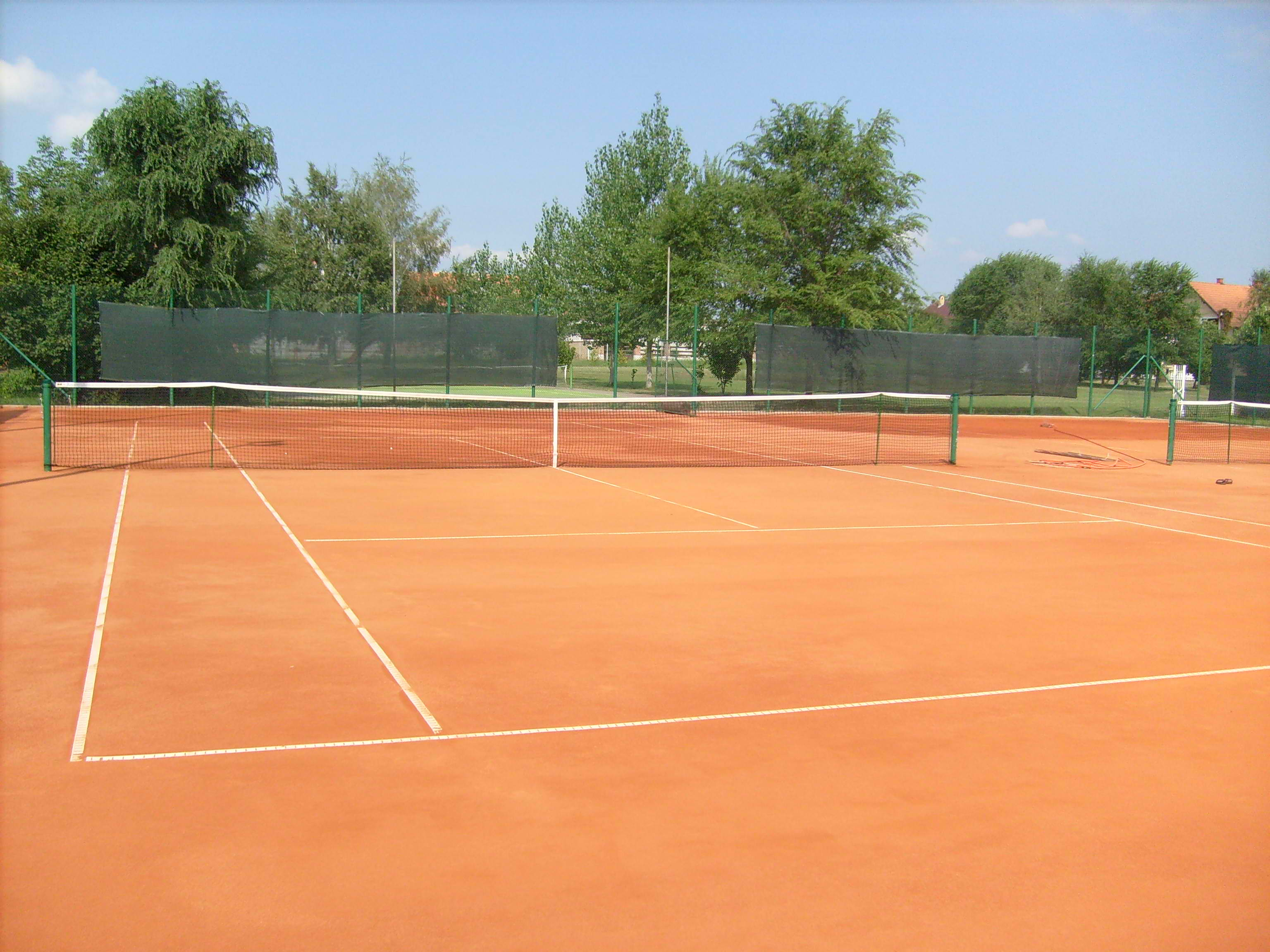 Kompleks Posejdon IN - bazen i tereni za tenis